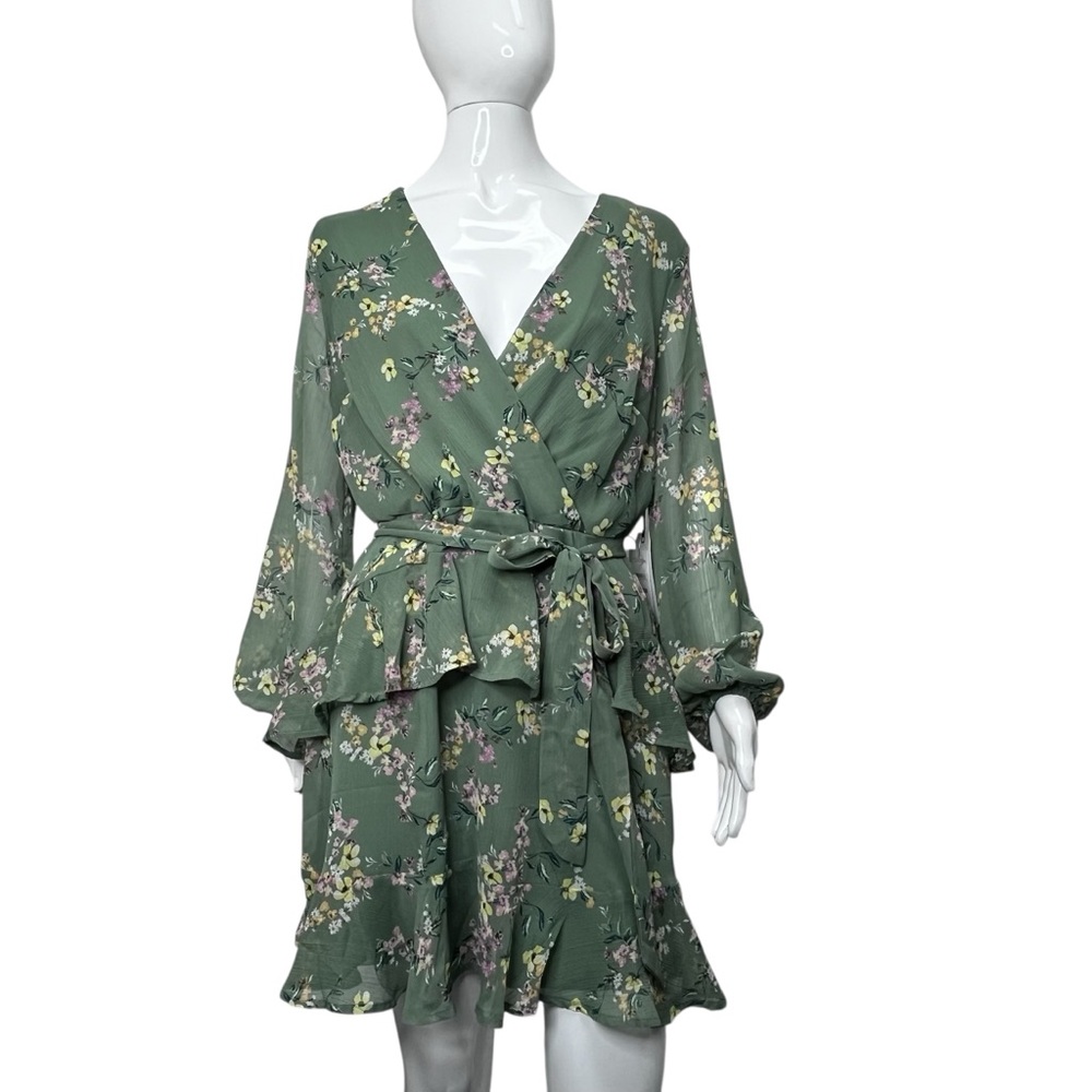NWT Leith Sage Floral Deep V-Neck Surplice Wrap Peplum Long Sleeve Dress L